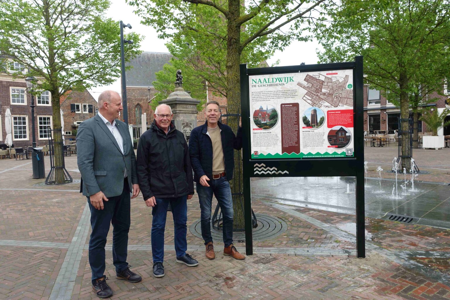 Bord Over Historie Van Naaldwijk Onthuld Monumentaal Westland